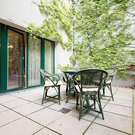 Relaxing Terrace Apartment In Lively Area Wien Eksteriør bilde