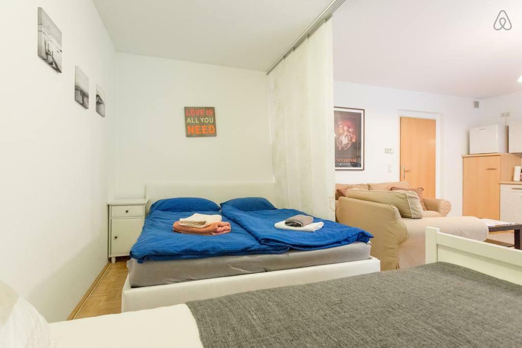 Relaxing Terrace Apartment In Lively Area Wien Eksteriør bilde